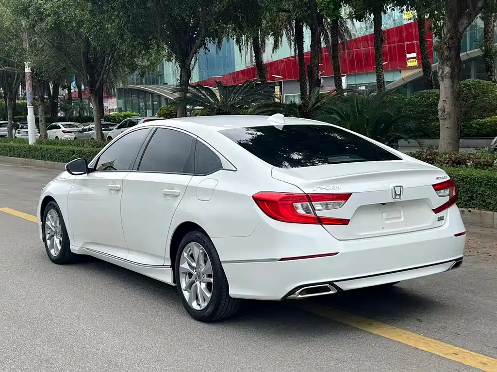 Honda Accord 2020 — фото 4
