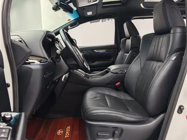 Toyota Alphard 2018
