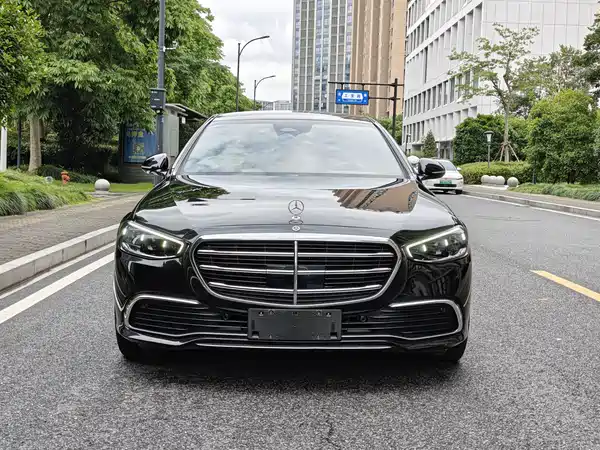 Mercedes-Benz S-Class 2024
