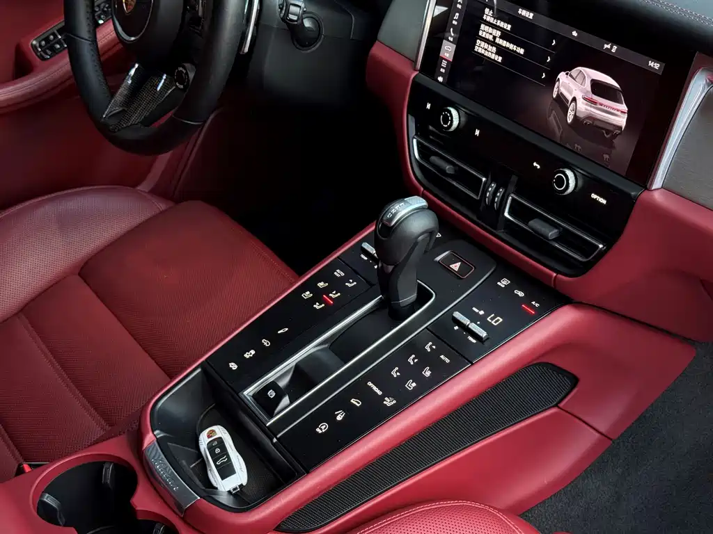 Porsche Macan 2022 — фото 17