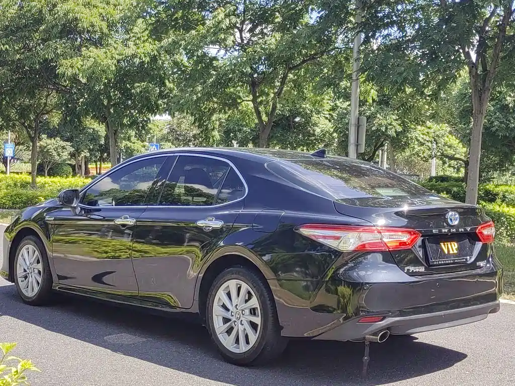 Toyota Camry 2021