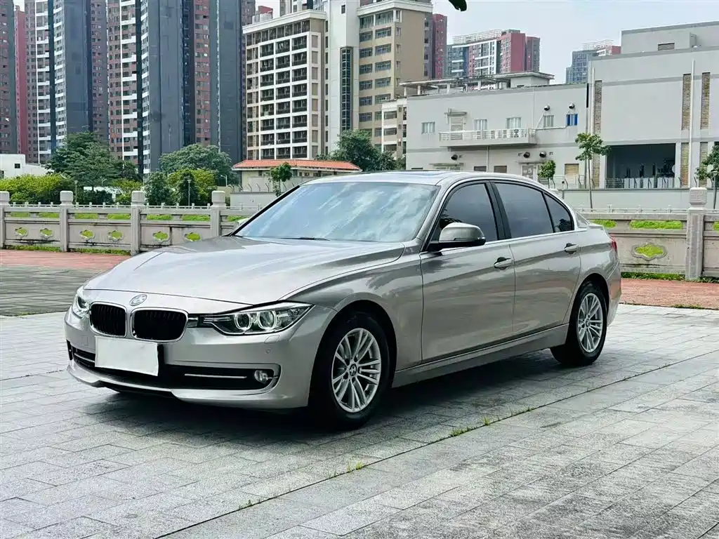 BMW 3 Series 2015 — фото 1