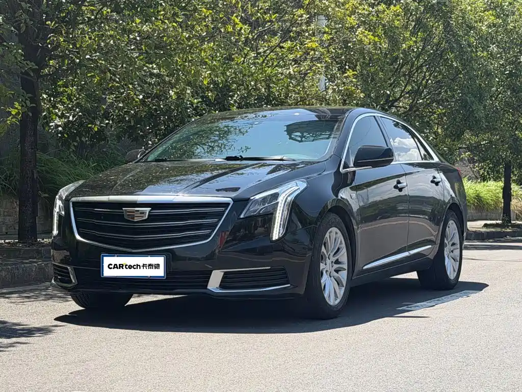 Cadillac XTS 2019 — фото 1