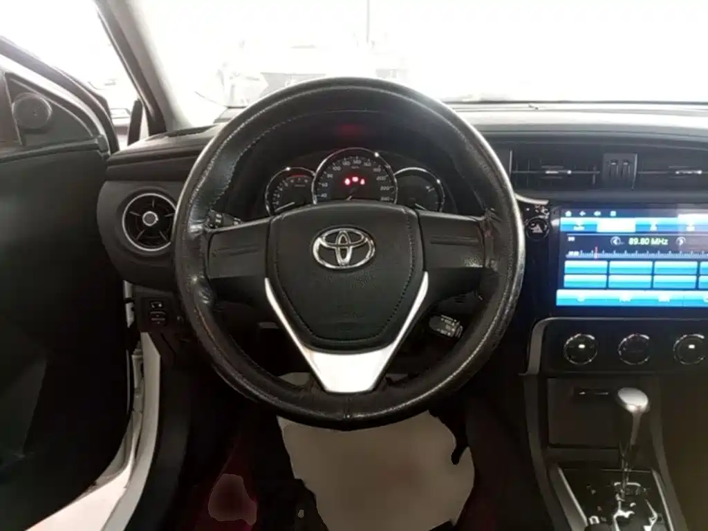 Toyota Corolla 2019 — фото 11