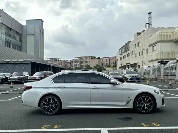 BMW 5 Series 2022