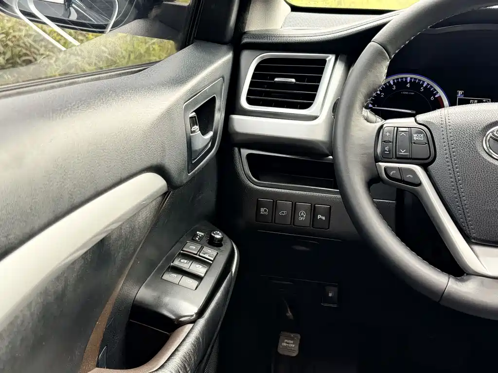 Toyota Highlander 2019 — фото 16