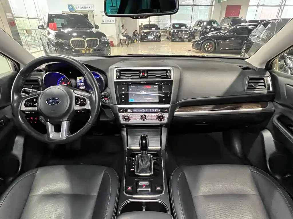 Subaru Outback 2016 — фото 21