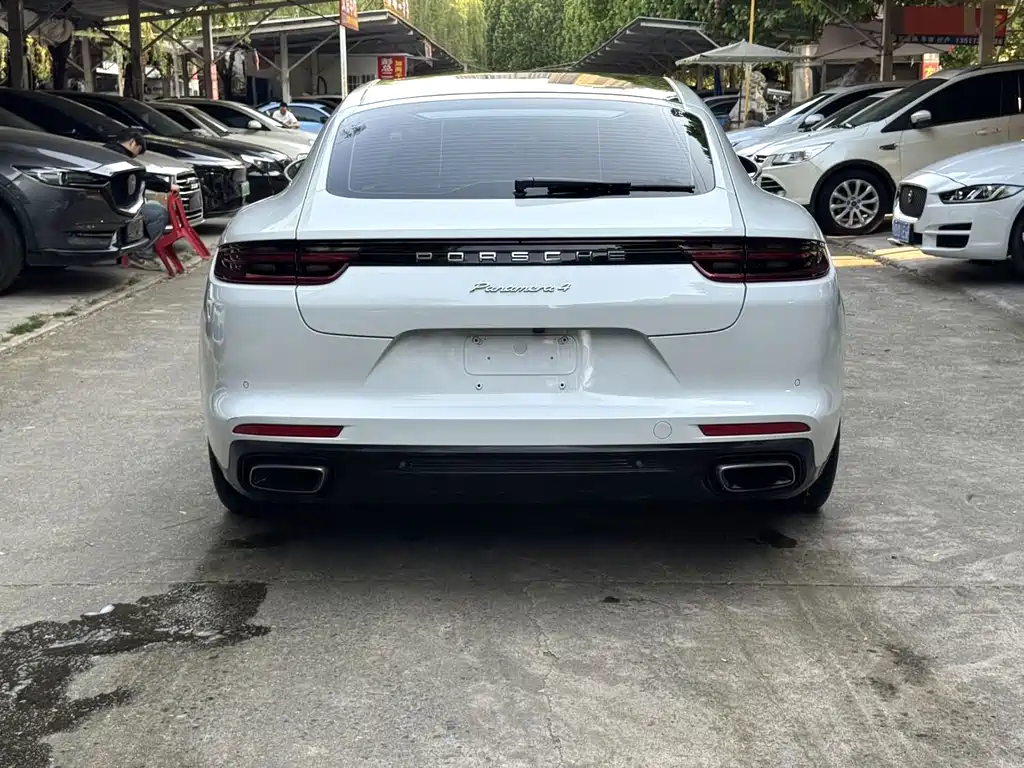 Porsche Panamera Hybrid 2018 — фото 7