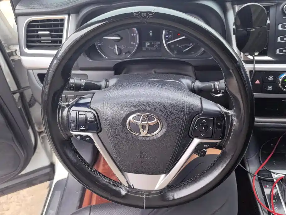 Toyota Highlander 2018 — фото 15