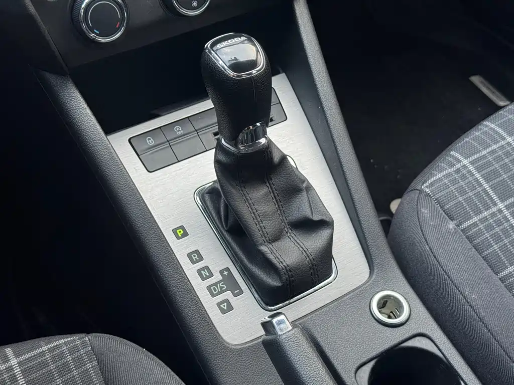 Skoda Octavia 2019 — фото 14