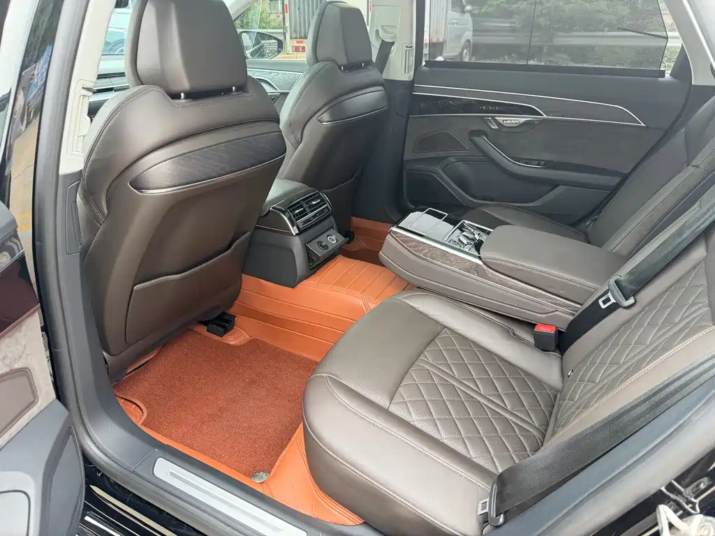 Audi A8 2022