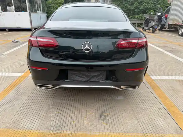 Mercedes-Benz E-Class 2024