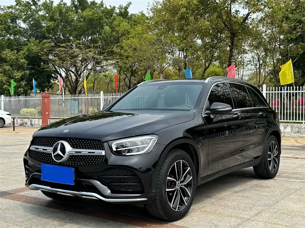 Mercedes-Benz GLC 2021 — фото 1