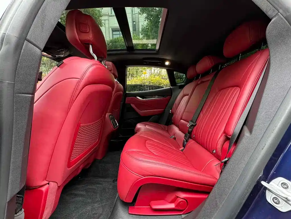Maserati Levante 2019 — фото 14
