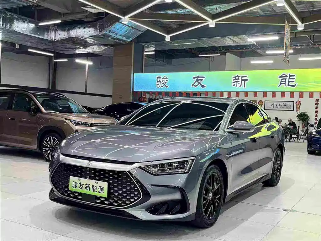 BYD Han 2024 — фото 1