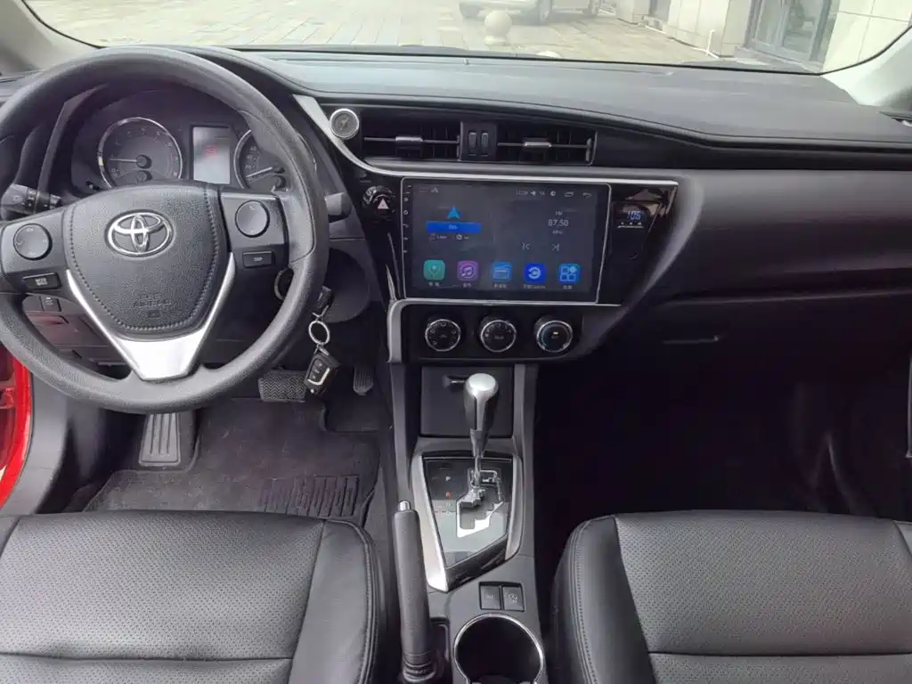 Toyota Corolla 2017 — фото 10