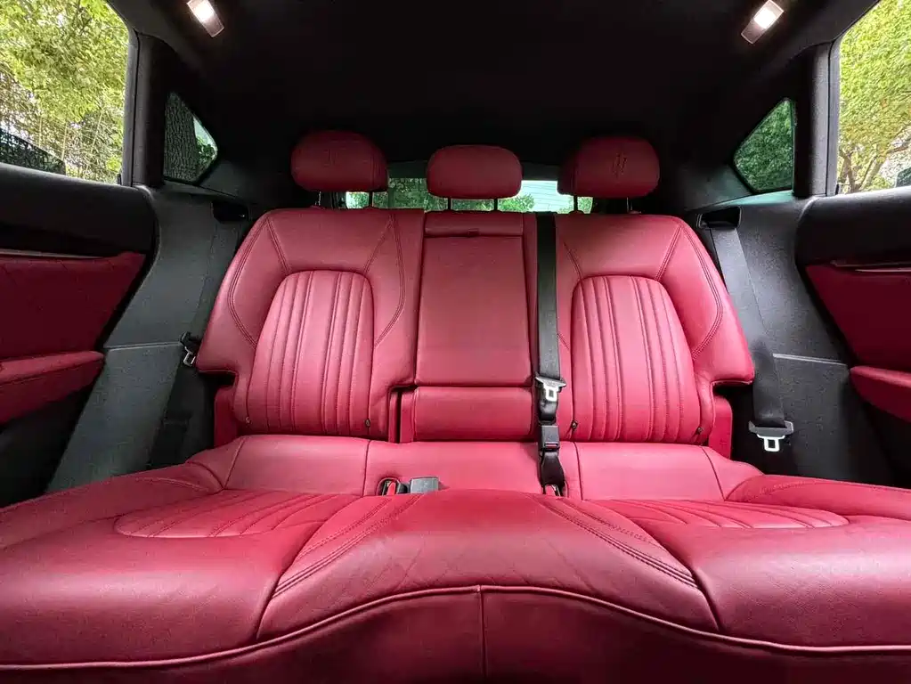 Maserati Levante 2019 — фото 18