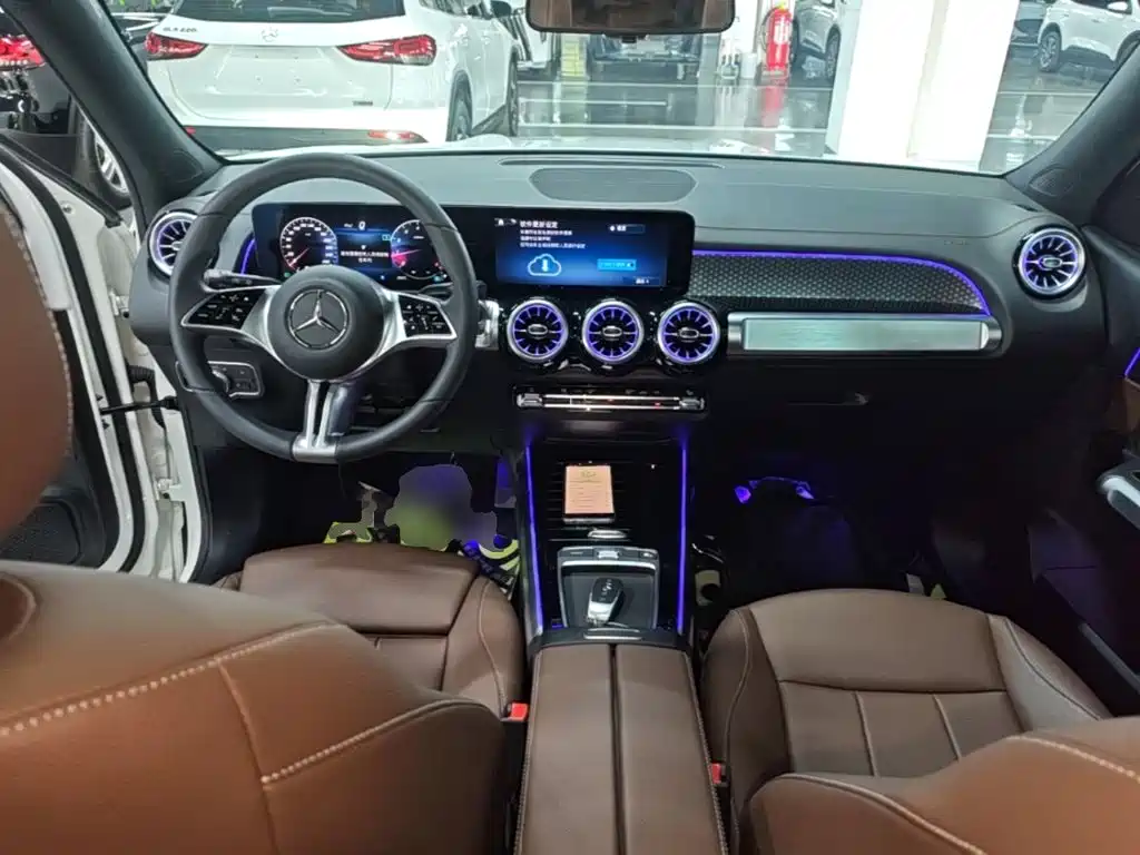 Mercedes-Benz GLB 2025 — фото 10