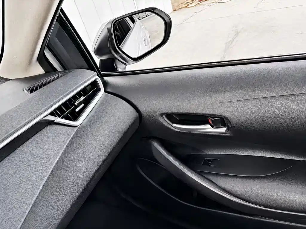 Toyota Corolla 2022 — фото 14