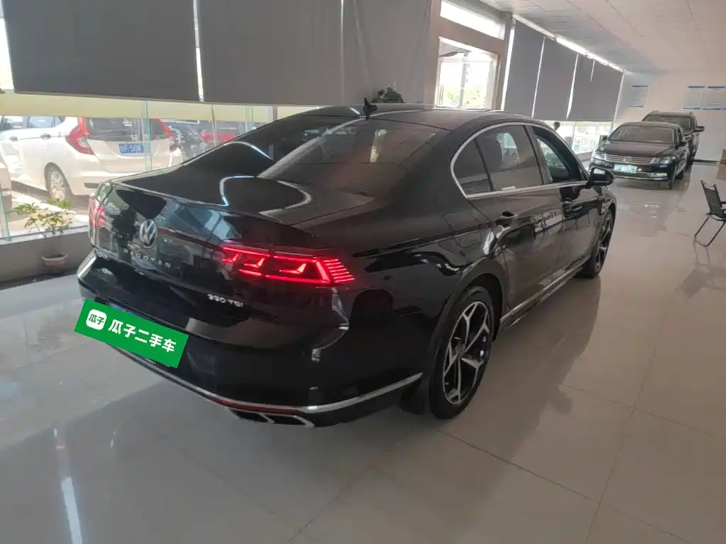 Volkswagen Magotan 2024