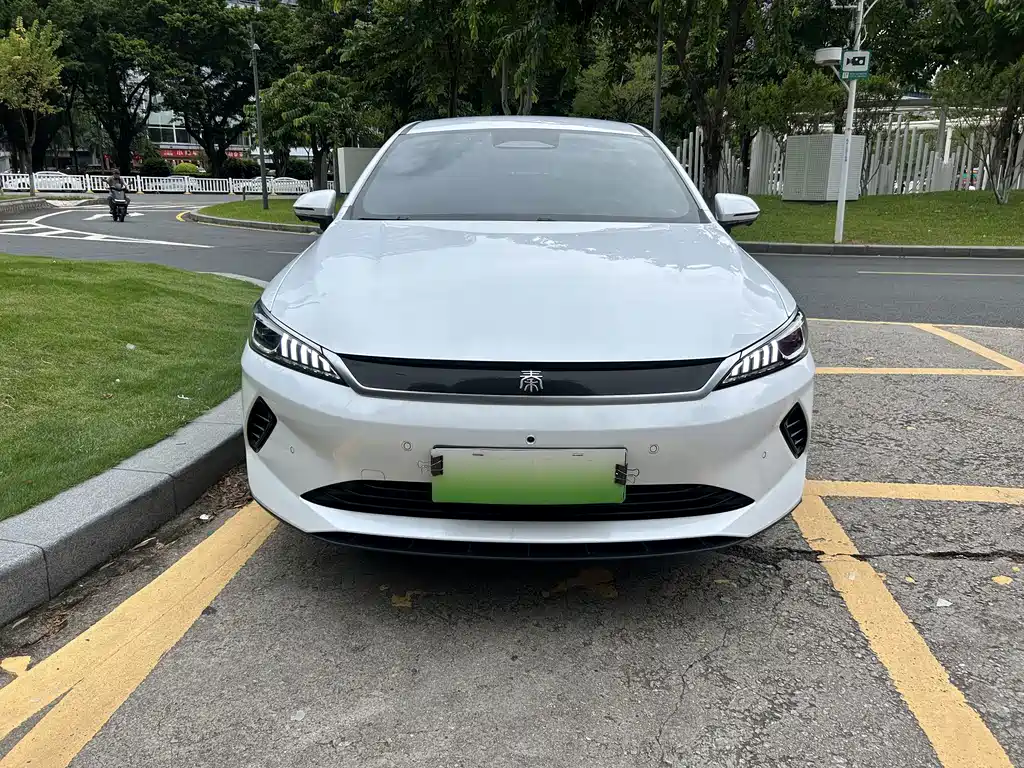 BYD Qin PLUS 2025 — фото 2