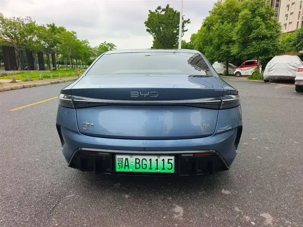 BYD Seal 2025 — фото 8