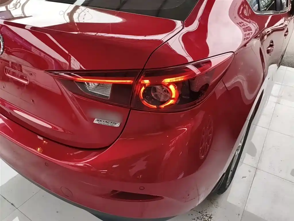 Mazda 3 Axela 2017 — фото 8