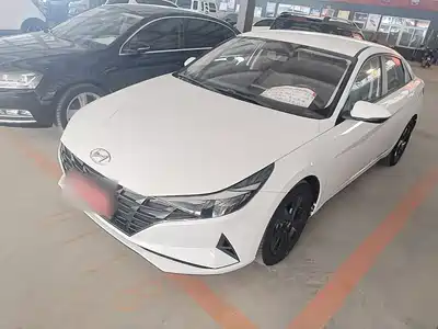 Hyundai Elantra 2023