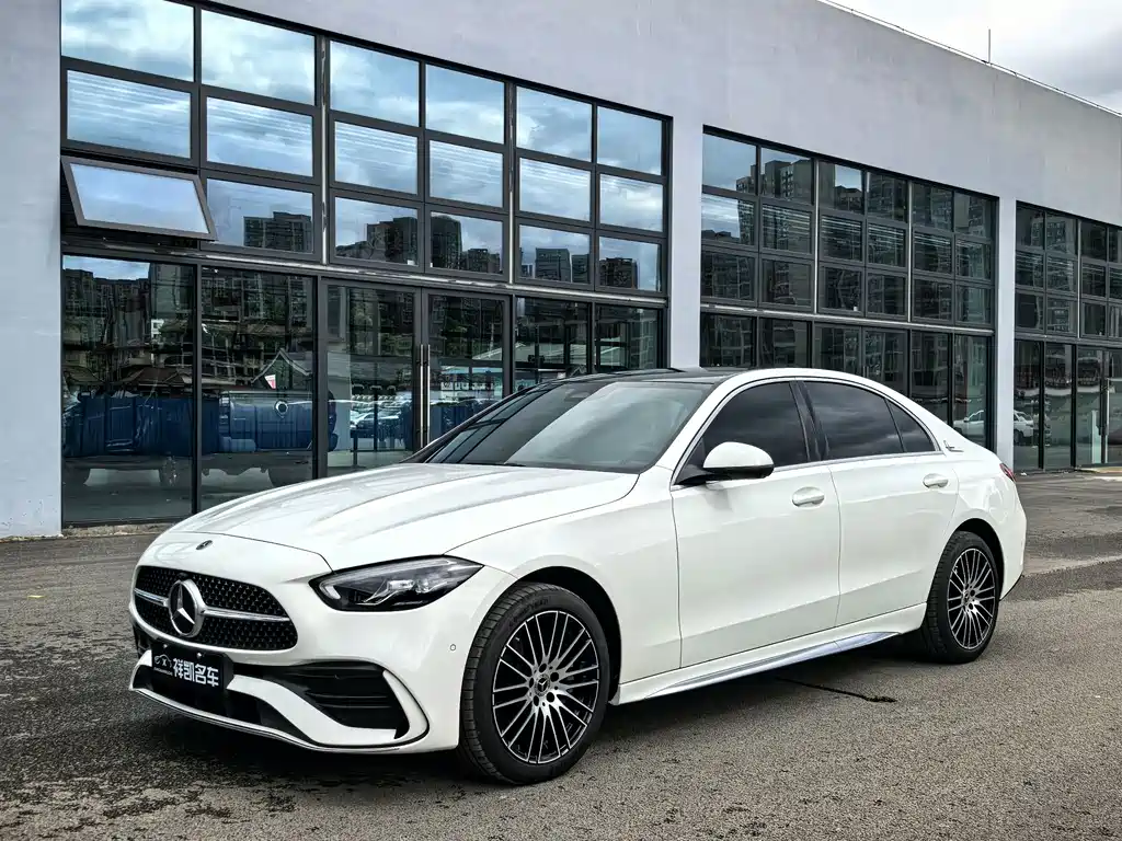 Mercedes-Benz C-Class 2024 — фото 1