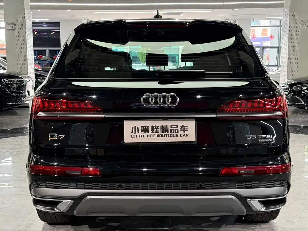 Audi Q7 2023 — фото 16