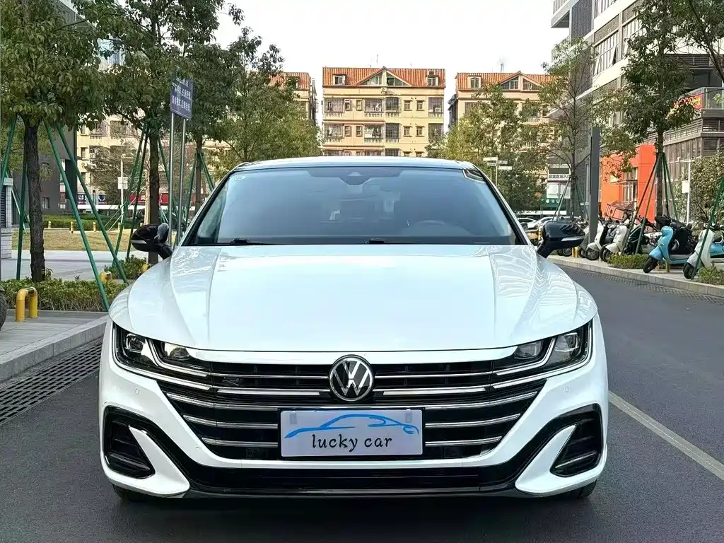Volkswagen CC 2023 — фото 2