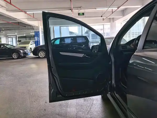 Mercedes-Benz B-Class 2012