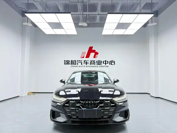 Audi A7L 2025