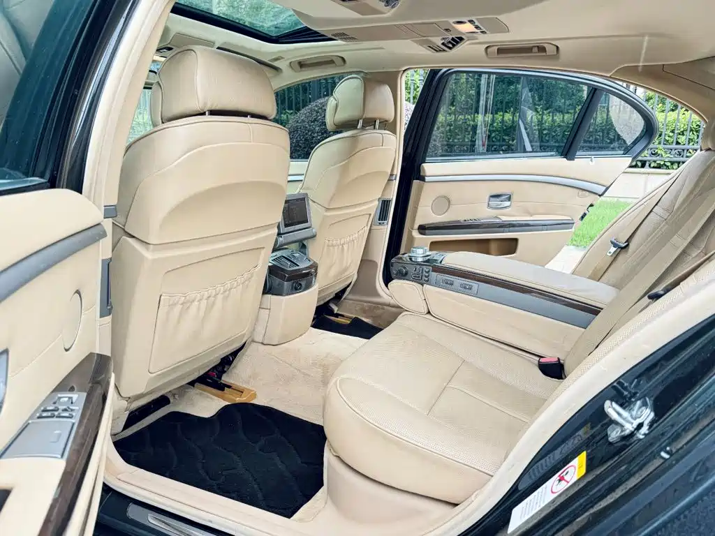 BMW 7 Series 2008 — фото 12