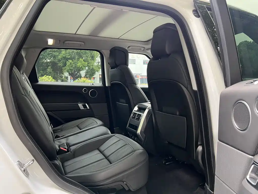 Land Rover Range Rover Sport 2019 — фото 11