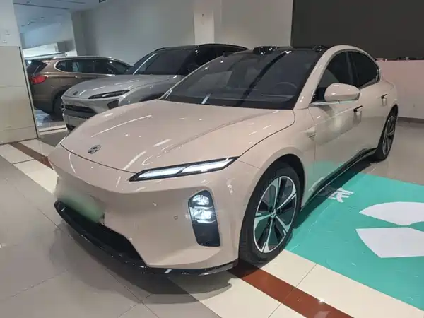 NIO ET5 2025
