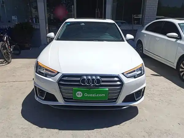 Audi A4L 2019