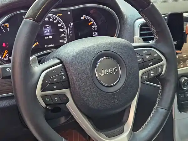 Jeep Grand Cherokee 2015