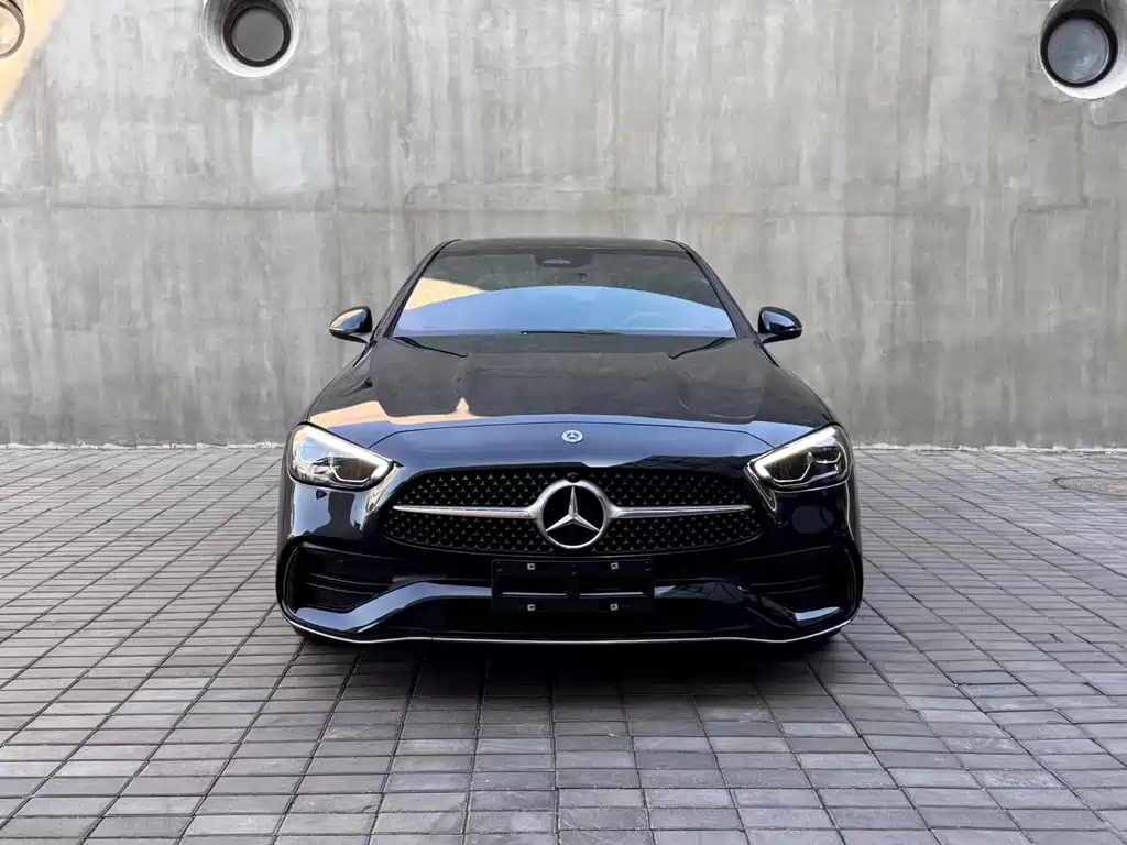 Mercedes-Benz C-Class 2025 — фото 2