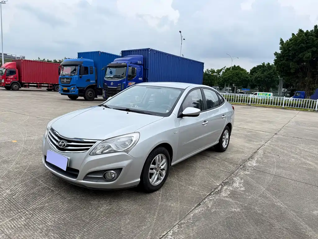 Hyundai Joyful 2012