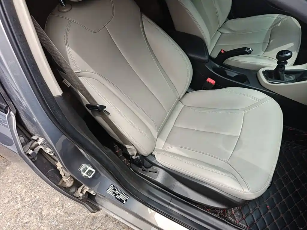 Buick Excelle 2019 — фото 25