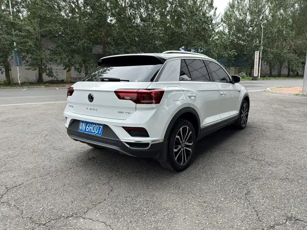 Volkswagen T-Roc 2023 — фото 19