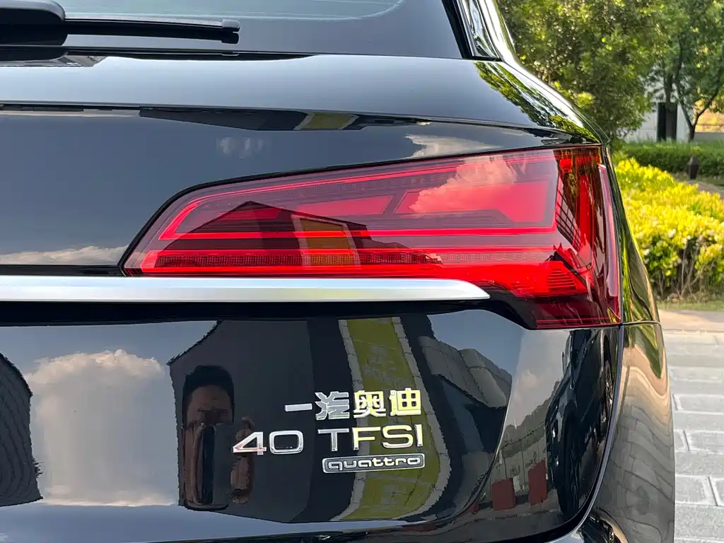 Audi Q5L 2023 — фото 10