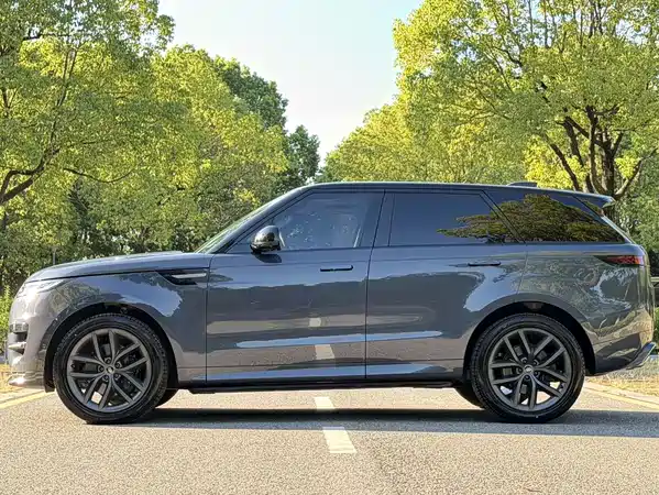 Land Rover Range Rover Sport 2024