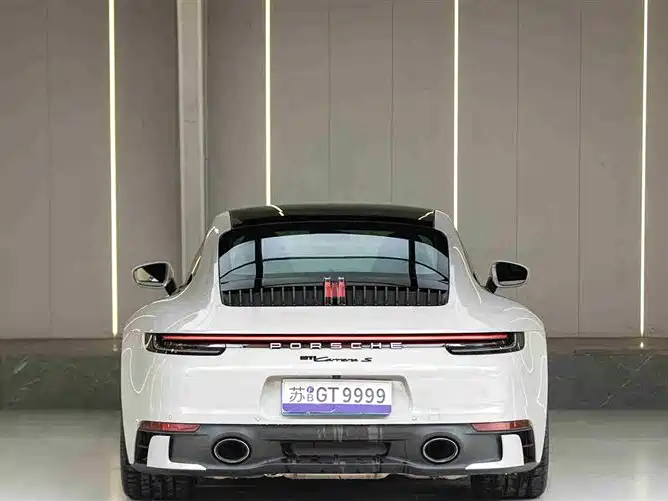 Porsche 911 2021 — фото 7