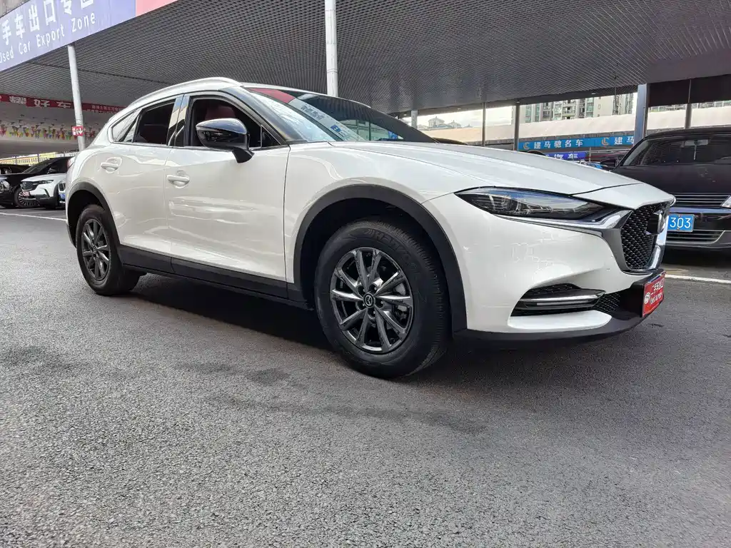 Mazda CX-4 2023