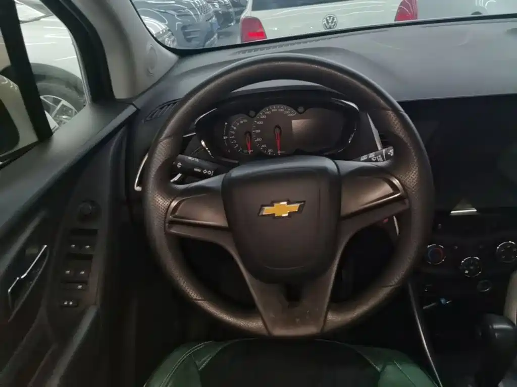 Chevrolet Trax 2017 — фото 11