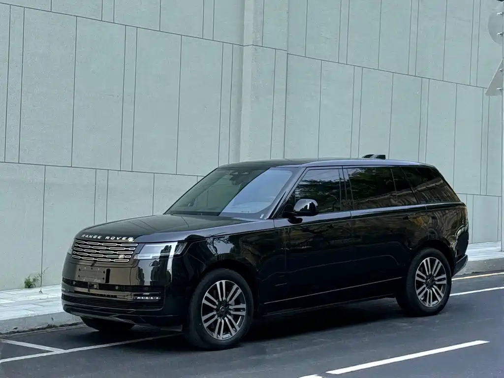 Land Rover Range Rover 2023 — фото 1