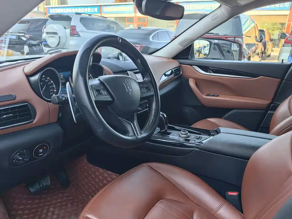 Maserati Levante 2017 — фото 3