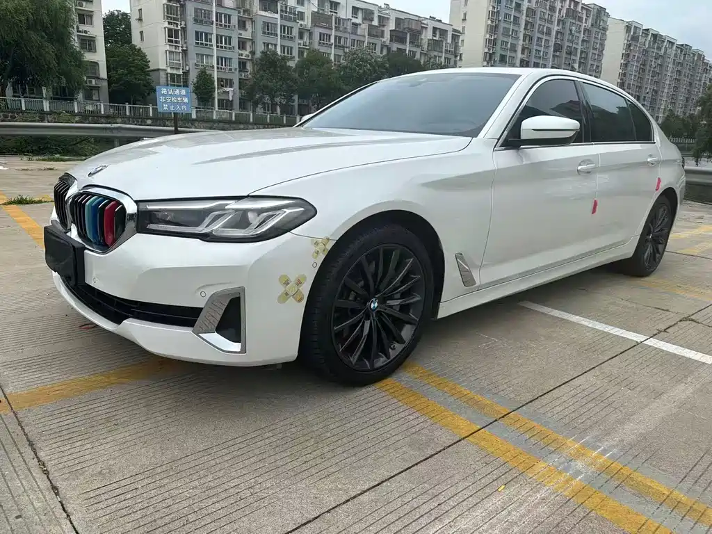 BMW 5 Series 2021
